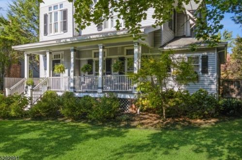 238 Clark St, Westfield NJ 07090-4012 exterior