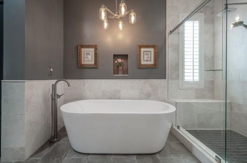 406 Oregon Ave, Tampa FL 33607-2803 exterior