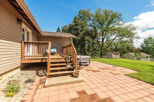 2690 Blackforest Dr, Saint Louis MO 63129-4728 exterior