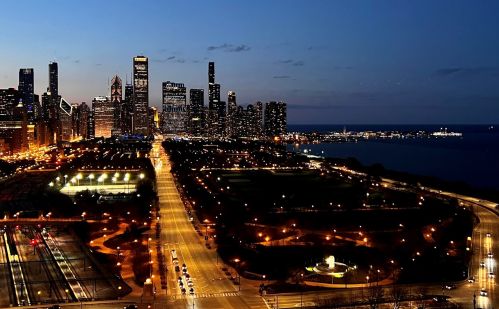 233 13th St, Chicago IL  60605-3237 exterior