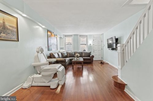 2564 Coral St, Philadelphia PA  19125-1336 exterior