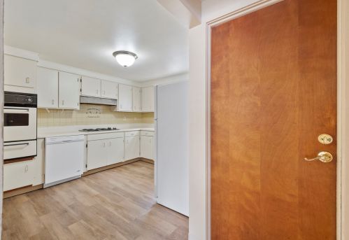 358 Raynor Ave, Joliet IL 60436-2027 exterior