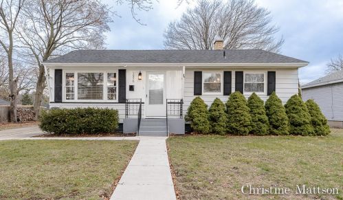 1970 Philo Ave, Meskegon MI  49441-1463 exterior