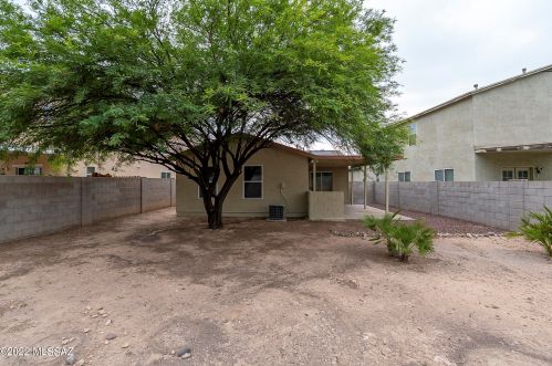 6419 Sunrise Vly Dr, Tucson AZ 85706-4979 exterior