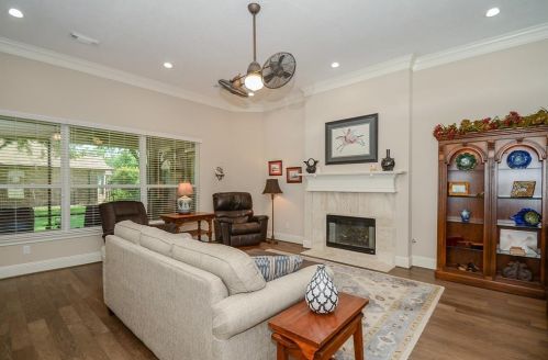 33110 Whitley Ct, Fulshear TX 77441-4301 exterior