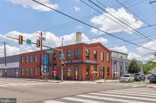 2203 Ellsworth St, Philadelphia PA 19146-2812 exterior