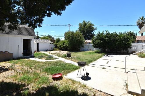 334 Vermont Ave, Turlock CA 95380-5332 exterior