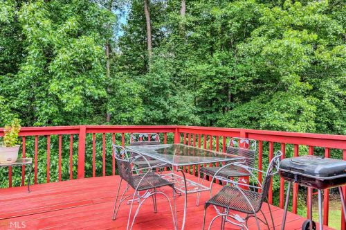 5962 Wellborn Trl, Lithonia GA 30058-8304 exterior