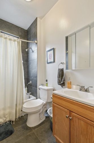 2357 Ohio St, Chicago IL 60624-1443 exterior