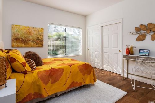 121 Eucalyptus Knl St, Mill Valley CA 94941-2247 exterior