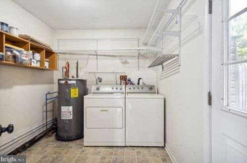 54 Orch Ct, Limerick PA 19468-2913 exterior