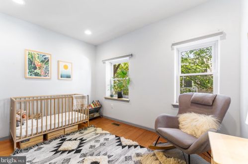 2238 Gerritt St, Philadelphia PA 19147-5821 exterior