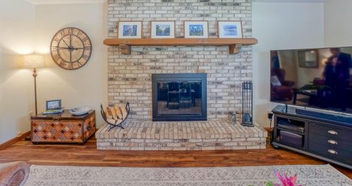 1429 118, Milwaukee WI 53226-3232 exterior