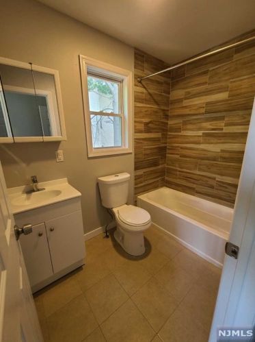 53 5th St, Paterson NJ  07522-1324 exterior