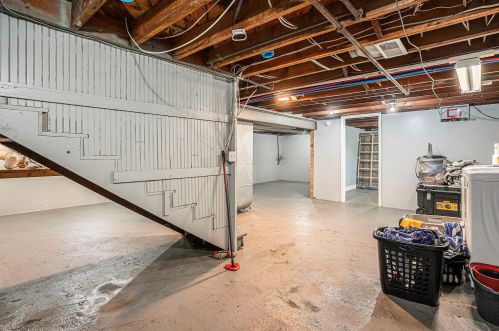 831 Hackley Ave, Meskegon MI 49444-1268 exterior