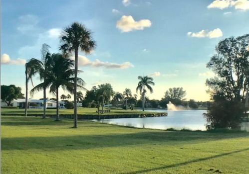 1305 18 St, Boynton Beach FL 33426-5826 exterior