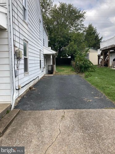 118 2nd St, Hummelstown PA  17036-1605 exterior