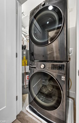 3025 Spaulding Ave, Chicago IL 60618-6808 exterior