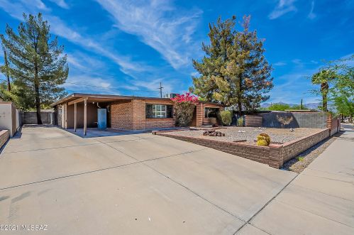 720 Desert Steppes Dr, Tucson, AZ 85710-5942