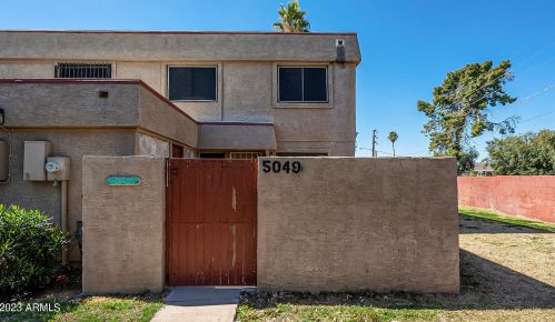 5049 39th Ln, Phoenix, AZ 85019-2817