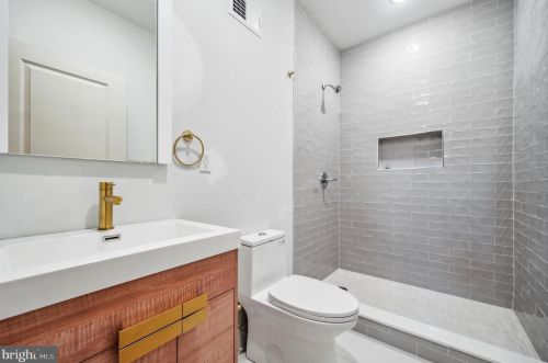 1741 Marshall St, Philadelphia PA 19120-3742 exterior