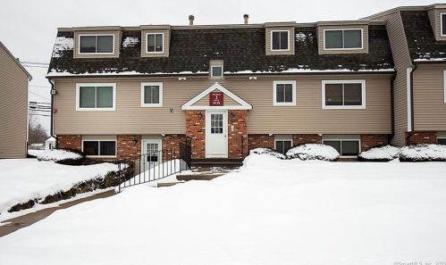 38 Evergreene, Wallingford, CT 06492-2975