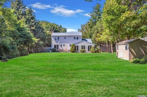 1345 Locust Ave, Bohemia NY 11716-2183 exterior