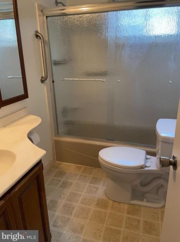 6931 Espey Ln, Mc Lean VA  22101-5456 exterior