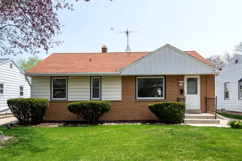 3842 84, Milwaukee WI 53228-1706 exterior