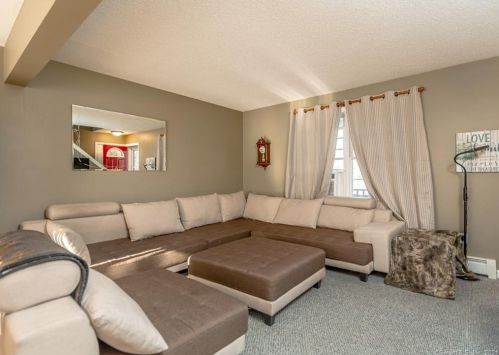 801 Upper Maple St, Killingly CT 06241-2224 exterior