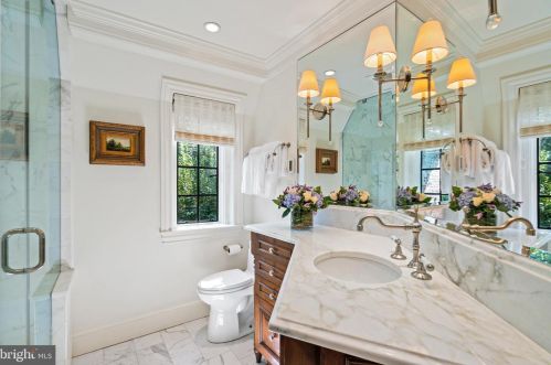 2446 Kalorama Rd, Washington DC 20008-1625 exterior