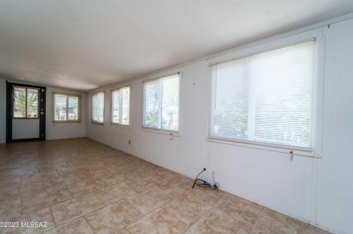 101 Mora Dr, Green Valley AZ 85614-4317 exterior