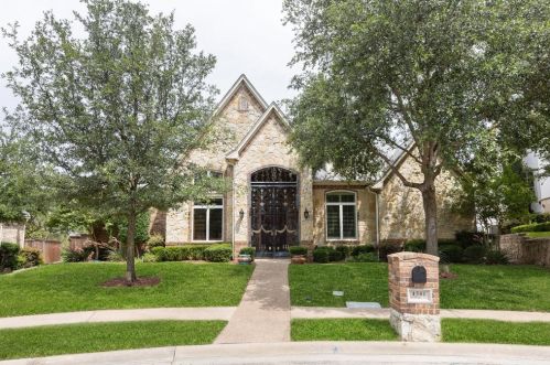 4501 Redwood Ct, Irving TX  75038-6321 exterior