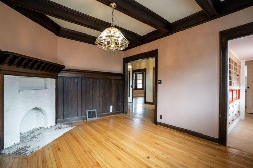 2728 Prospect Ave, Milwaukee WI 53211-3768 exterior