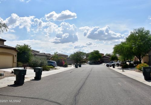 7449 Fair Meadows Loop, Tucson AZ 85756-6151 exterior