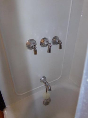 1416 Bank St, Kalamazoo MI 49001-2906 exterior