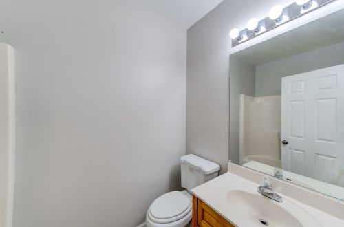 959 51 St, Chicago IL 60609-5124 exterior