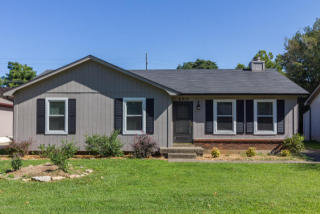 6915 Bartlett Rd, Louisville KY  40218-2787 exterior