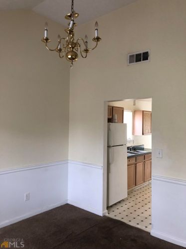 2880 Fld Spg Dr, Lithonia GA 30058-3851 exterior