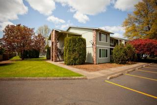 130 River Ave, Eugene OR  97404-2536 exterior