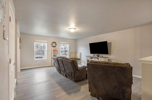 5677 Coddington Ln, Kalamazoo MI  49009-1788 exterior