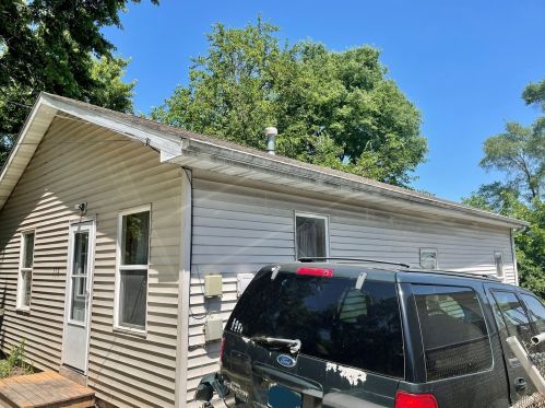 532 Bluff St, Joliet, IL 60435-6305