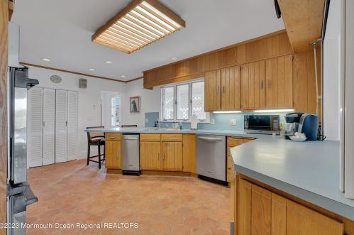 757 Ave, Point Pleasant Beach NJ 08742-5316 exterior