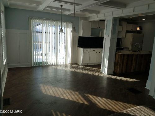 1529 Turner, Grand Rapids MI 49504-3237 exterior