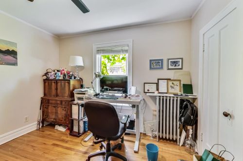 2836 Lunt Ave, Chicago IL 60645-2917 exterior