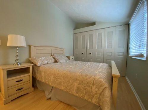 3269 Dawson St, Pittsburgh PA 15213-4536 exterior