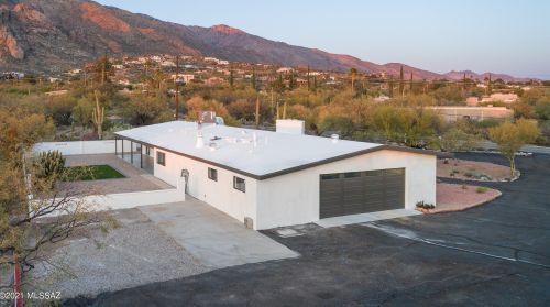 6611 Swan Rd, Tucson AZ 85718-5433 exterior