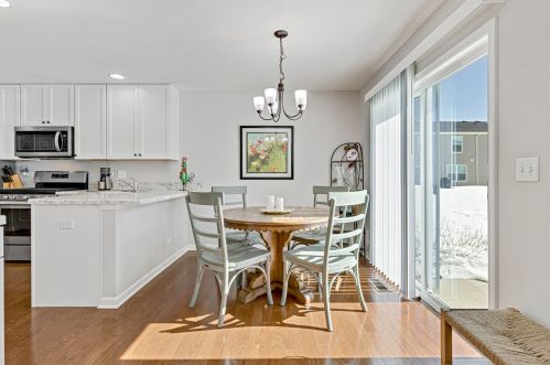 232 Wild Mdw Ln, Bull Valley IL 60098-7624 exterior