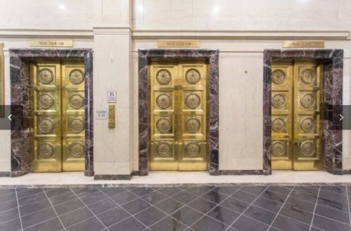 717 Liberty Ave, Pittsburgh PA  15222-3511 exterior