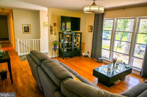 8100 Chester St, Silver Spring MD  20912-7339 exterior